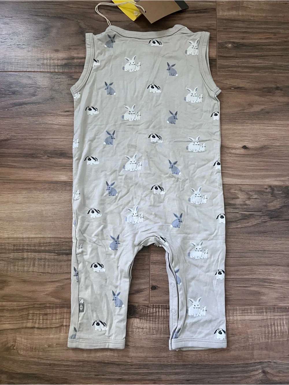 NWT Kyte Baby bunnies sleeveless snap romper